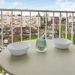 Lumineux Avec Balcon & Confort Familial 아파트 *