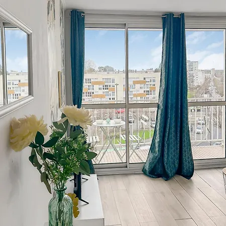 Lumineux Avec Balcon & Confort Familial *